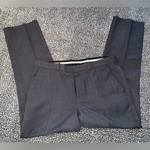 Men’s Perry Ellis Portfolio dress pants - charcoal - size 34/30 - Folio-Flex